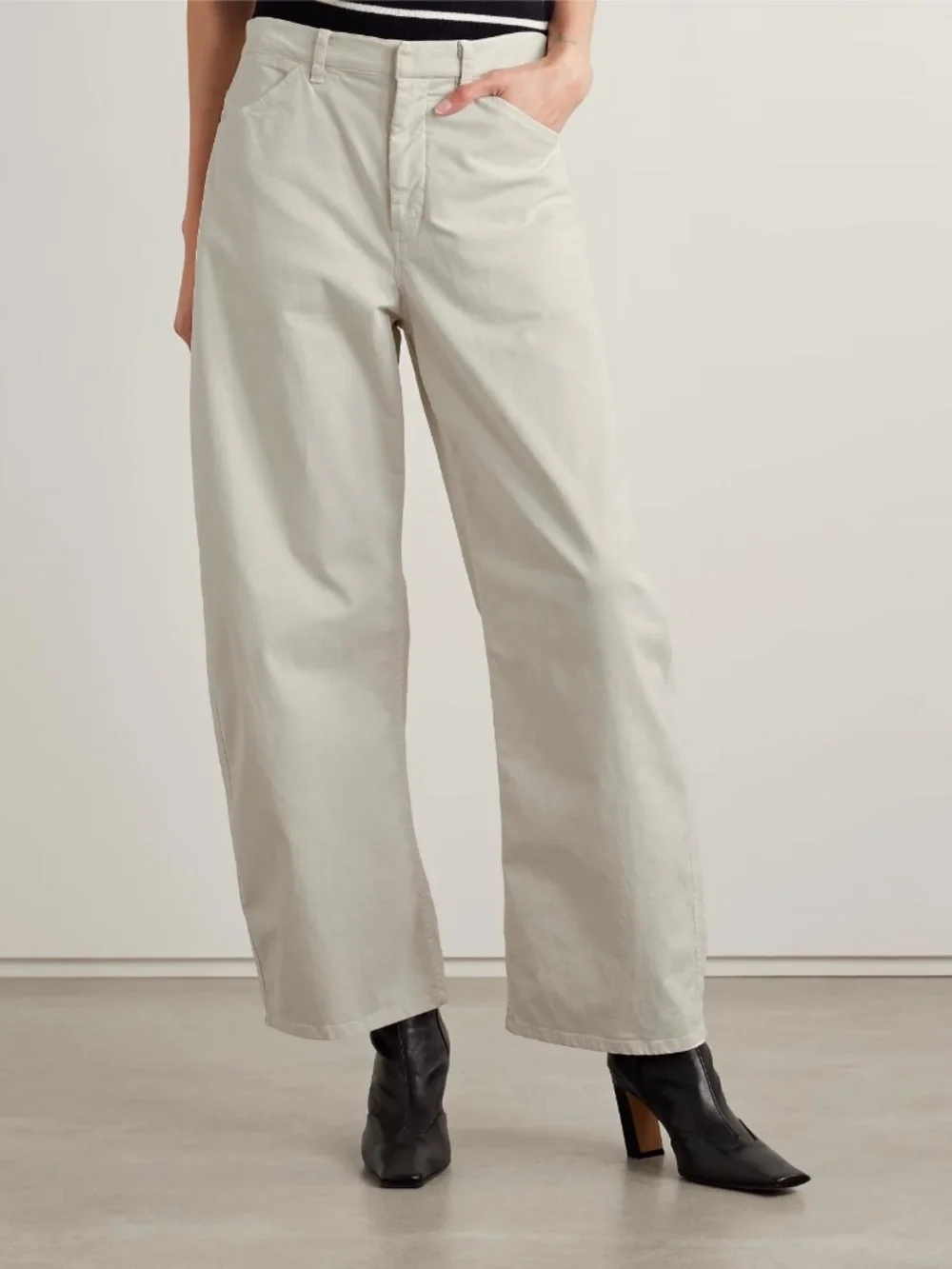 Nili Lotan Tribeca Barrel Pants - Picture 12 of 14
